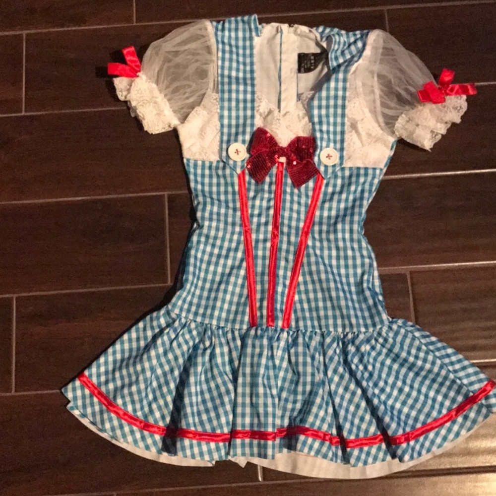 XS Dorothy costume